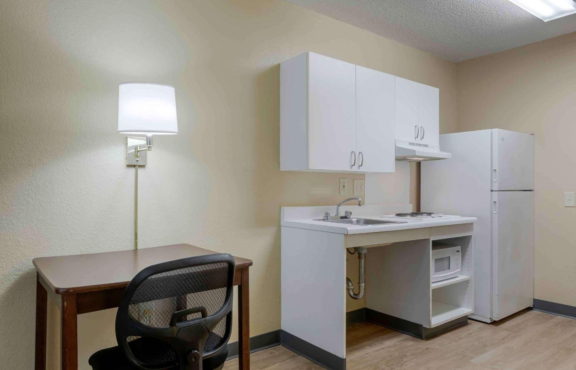 Extended Stay America Select Suites - Raleigh - Cary - Regency Parkway South Dış mekan fotoğraf