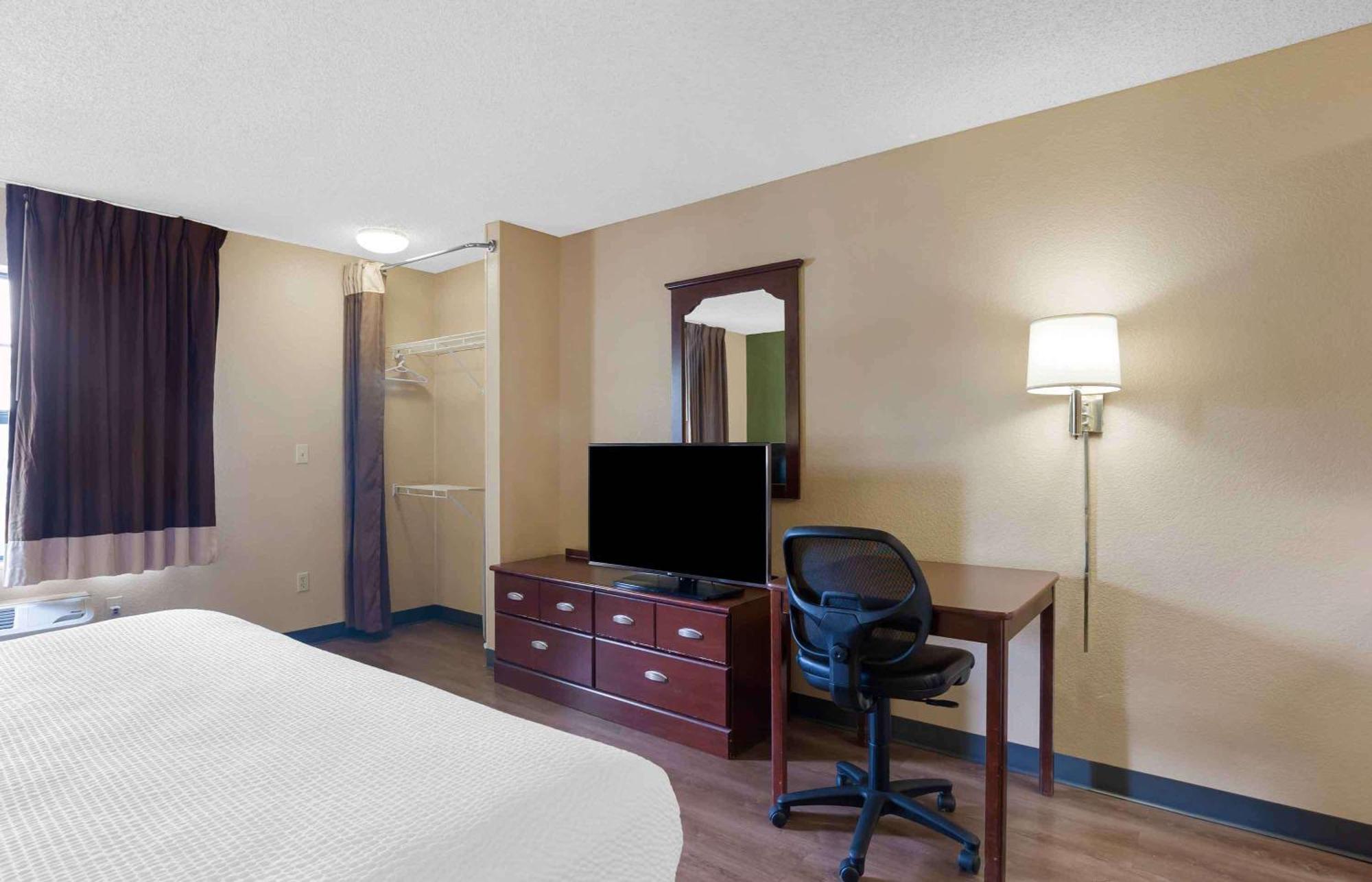 Extended Stay America Select Suites - Raleigh - Cary - Regency Parkway South Dış mekan fotoğraf