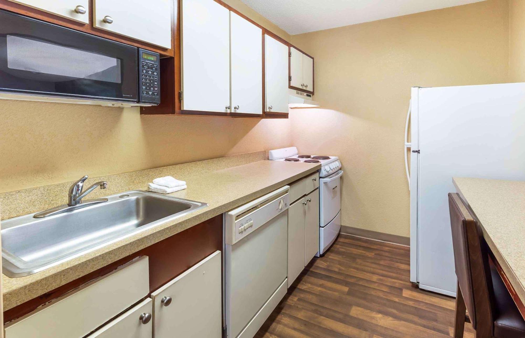 Extended Stay America Select Suites - Raleigh - Cary - Regency Parkway South Dış mekan fotoğraf