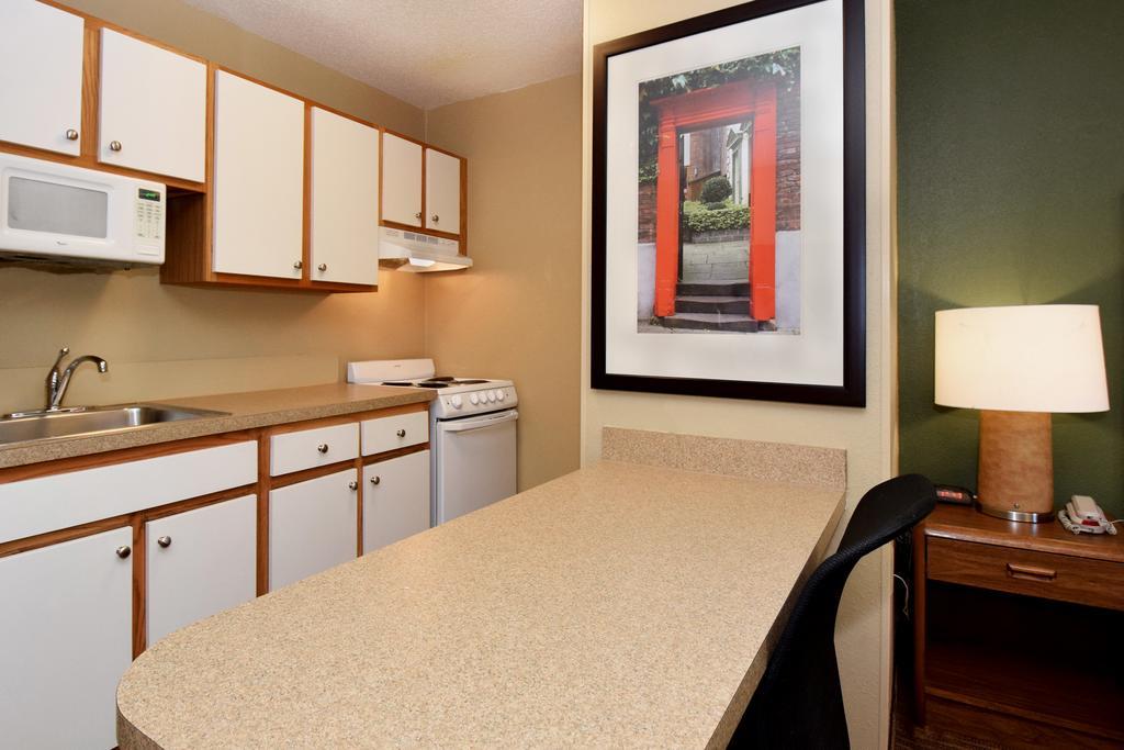 Extended Stay America Select Suites - Raleigh - Cary - Regency Parkway South Dış mekan fotoğraf