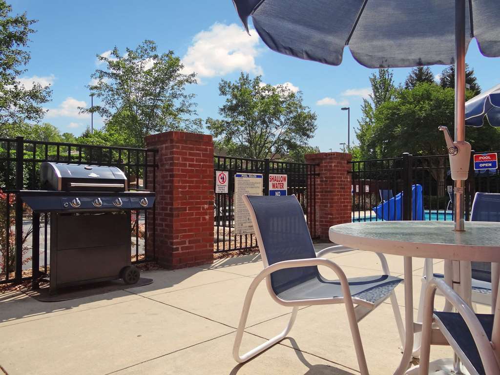 Extended Stay America Select Suites - Raleigh - Cary - Regency Parkway South Konforlar fotoğraf